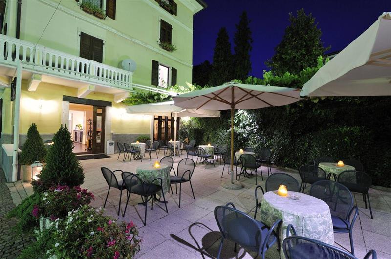 Hotel Eden 레비코온천 외부 사진